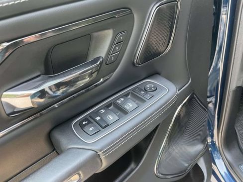 Used 2022 RAM 1500 Limited AWD/4WD image 23