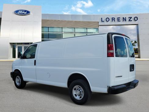 Used 2021 Chevrolet Express 2500 w/ Driver Convenience Package RWD image 7