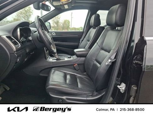 Used 2020 Jeep Grand Cherokee Limited AWD/4WD image 15