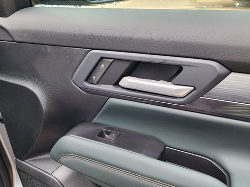 New 2026 GMC Terrain AT4 w/ Convenience Package III image 38