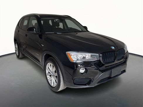 Used 2017 BMW X3 sDrive28i image 3
