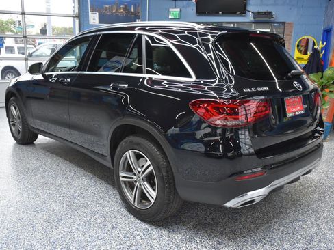 Used 2020 Mercedes-Benz GLC 300 4MATIC w/ Multimedia Package image 7