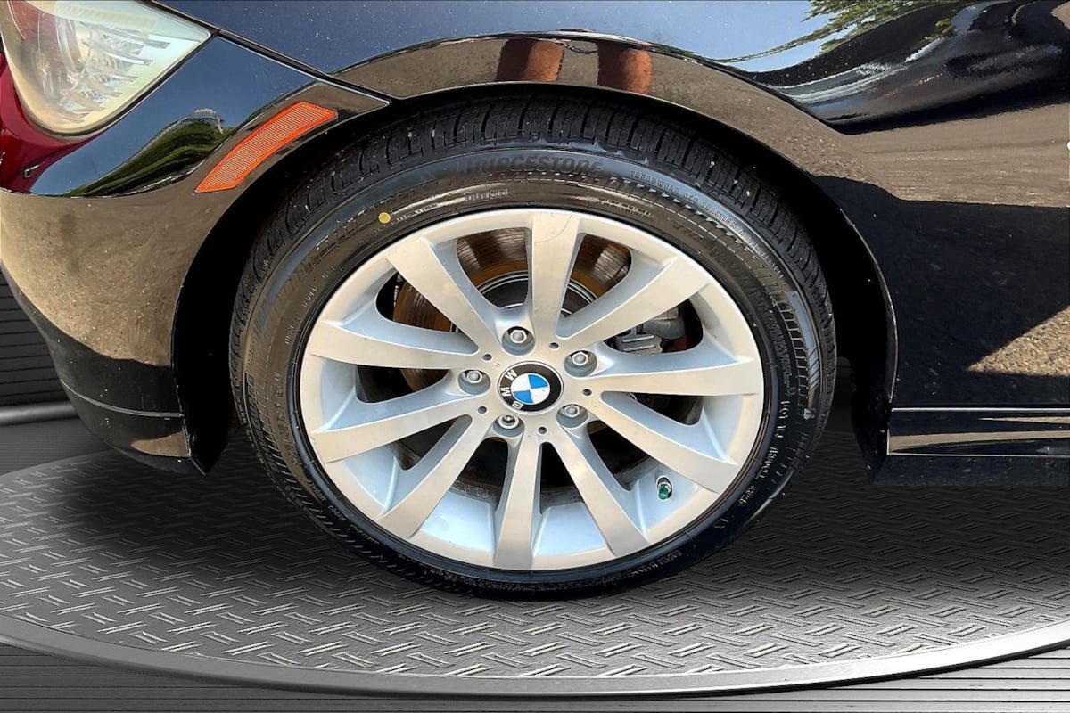 Used 2011 BMW 328i Sedan RWD image 32