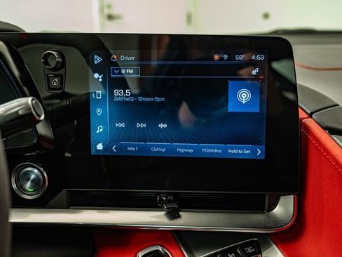 Used 2024 Chevrolet Corvette Stingray Preferred Cpe image 36