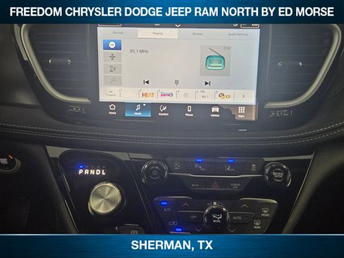 New 2026 Chrysler Pacifica Select w/ S Appearance Package image 11