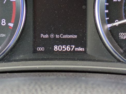 Used 2015 Toyota Highlander XLE image 25