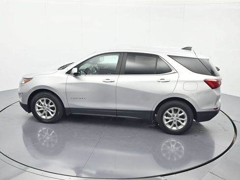 Used 2021 Chevrolet Equinox LT FWD image 34