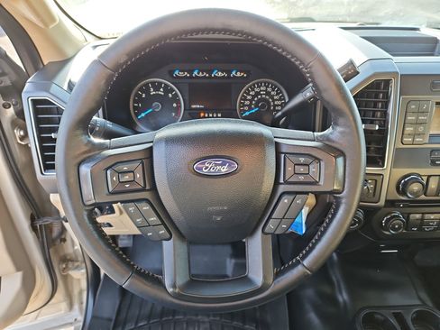 Used 2017 Ford F150 XLT w/ Equipment Group 301A Mid image 18