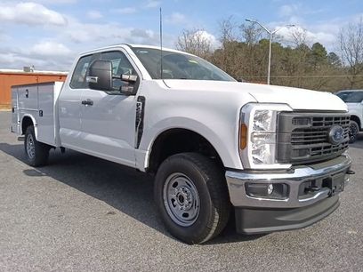 New 2026 Ford F250 XL w/ XL Chrome Package