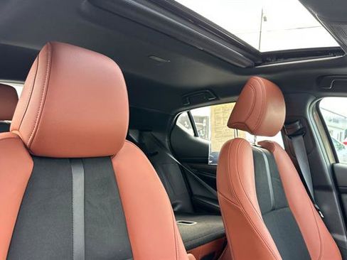 Certified 2025 MAZDA MAZDA3 Carbon image 17