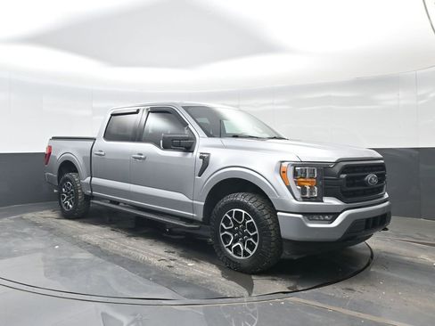 Used 2022 Ford F150 XLT w/ Equipment Group 302A High AWD/4WD image 9