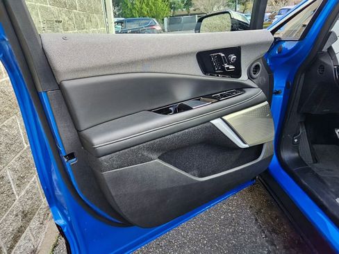 New 2026 Cadillac Optiq Luxury 2 image 25