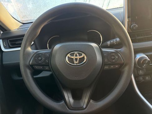Used 2025 Toyota RAV4 LE image 28