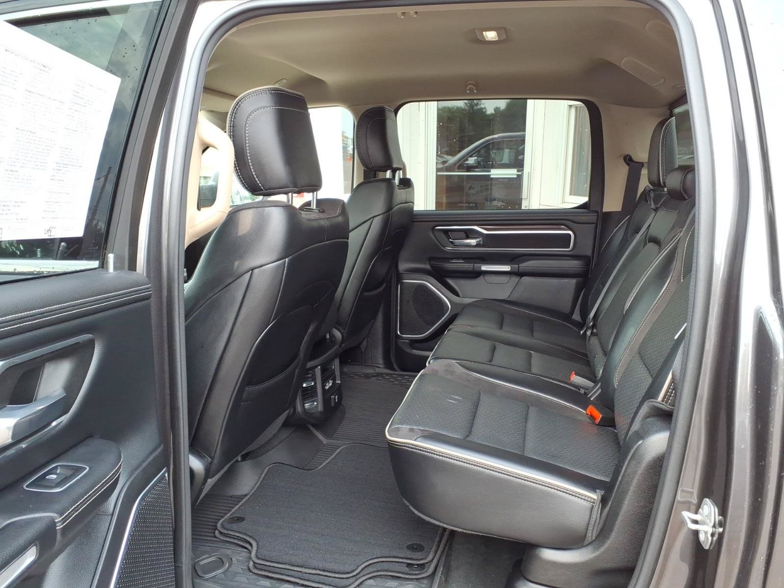 Used 2021 RAM 1500 Laramie AWD/4WD image 10