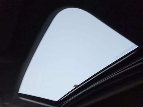 Used 2023 GMC Sierra 1500 AT4 w/ Technology Package image 19