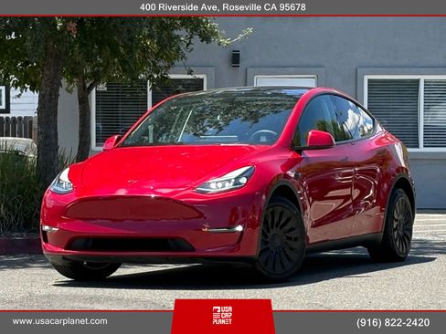 Used 2023 Tesla Model Y AWD image 1