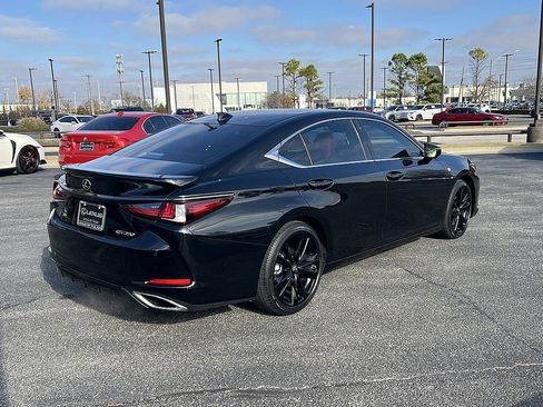 Certified 2025 Lexus ES 350 F Sport image 3