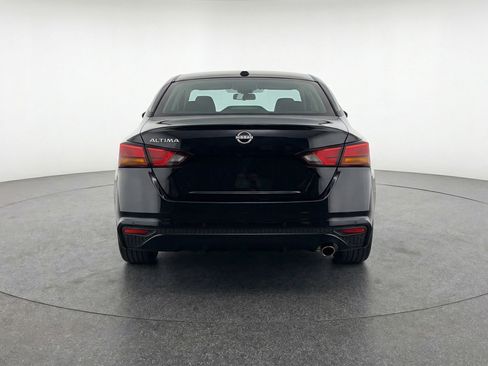 Used 2025 Nissan Altima 2.5 SV FWD image 7