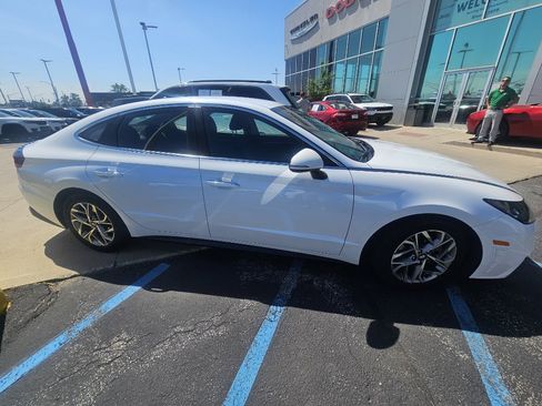 Used 2020 Hyundai Sonata SEL w/ Convenience Package FWD image 4