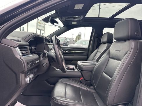 Used 2022 GMC Yukon XL Denali w/ Max Trailering Package AWD/4WD image 18