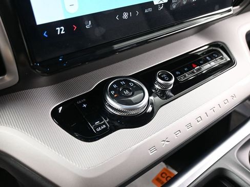 New 2026 Ford Expedition Active AWD/4WD image 14