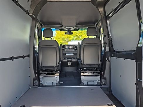 New 2026 Mercedes-Benz Sprinter 2500 image 10