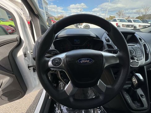 Used 2014 Ford Transit Connect XLT image 16