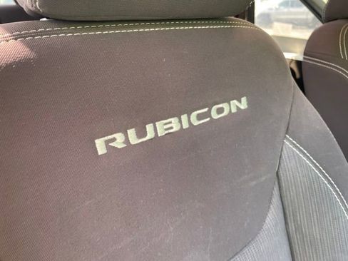 Used 2014 Jeep Wrangler Rubicon w/ Power Convenience Group AWD/4WD image 28