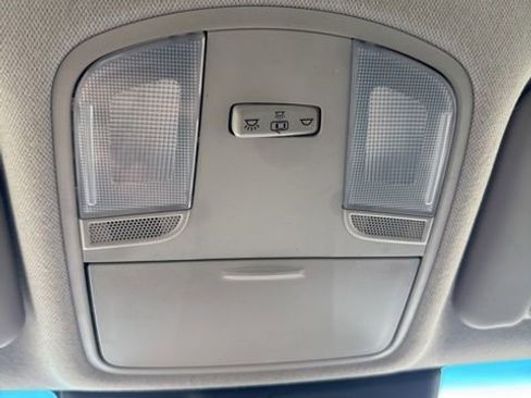 Used 2023 Hyundai Kona SE FWD image 27