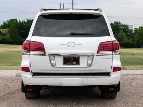 Used 2013 Lexus LX 570 4WD w/ Luxury Pkg image 11