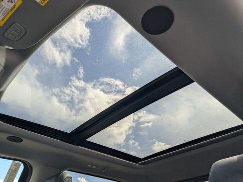 New 2026 Ford F250 Lariat w/ Black Appearance Package image 18