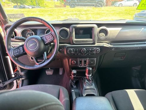 Used 2021 Jeep Wrangler Sport AWD/4WD image 15