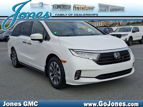 Certified 2024 Honda Odyssey EX-L image 1