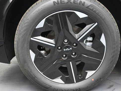 New 2025 Kia EV6 Wind AWD/4WD image 12