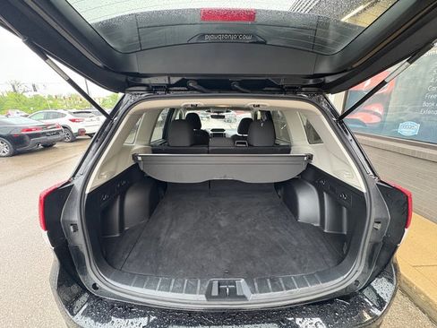 Used 2024 Subaru Forester Premium AWD/4WD image 5