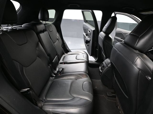 Used 2020 Jeep Cherokee High Altitude AWD/4WD image 33