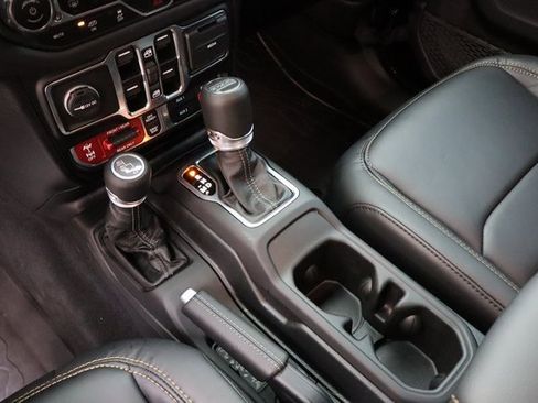 Used 2025 Jeep Wrangler Unlimited Rubicon 392 image 30