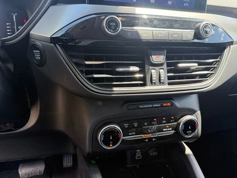 Used 2024 Ford Escape Active FWD image 23