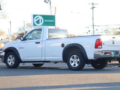 Used 2009 Dodge Ram 1500 Truck SLT image 4