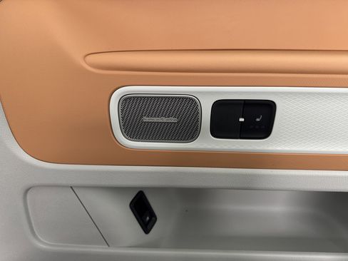 New 2025 Volkswagen ID. Buzz 1st Edition AWD/4WD image 30