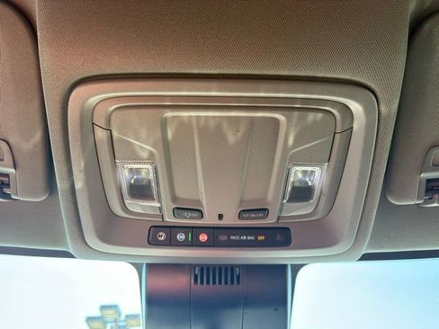 Used 2022 GMC Sierra 1500 Elevation image 24