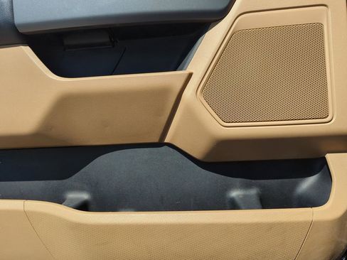 Used 2023 Ford F150 XLT image 30