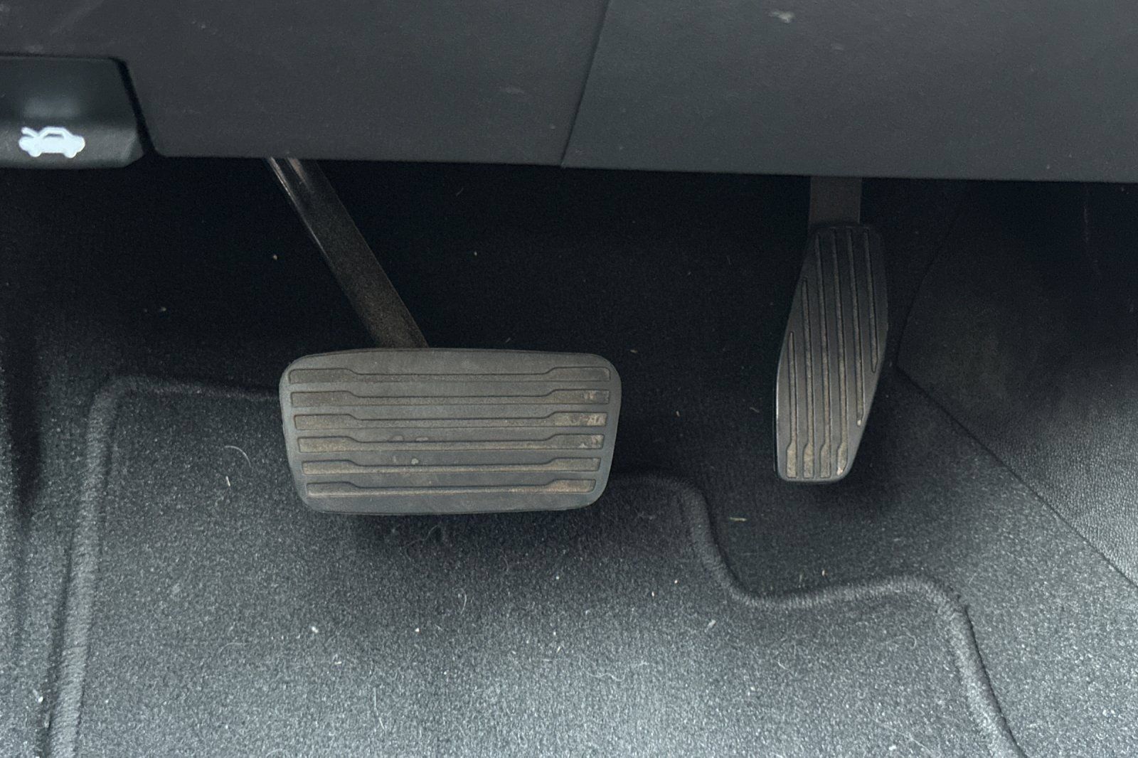 Used 2025 Chevrolet Silverado 1500 LT RWD image 42
