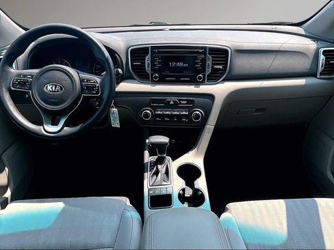 Used 2019 Kia Sportage LX AWD/4WD image 8