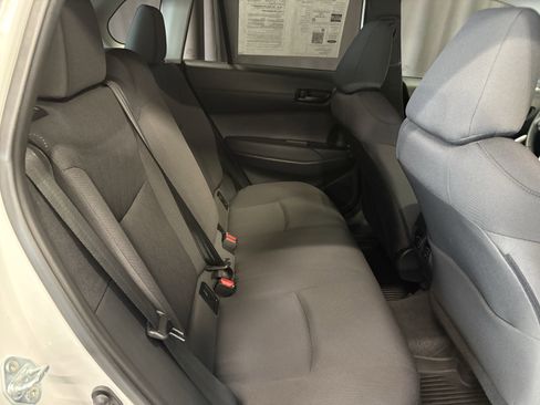 Certified 2024 Toyota Corolla Cross LE image 35