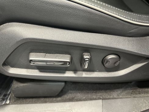 Certified 2024 Honda Pilot Elite image 17