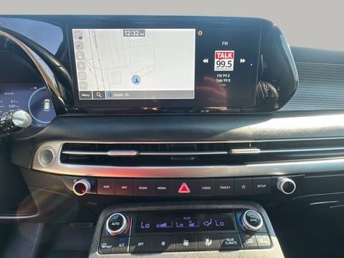 Used 2024 Hyundai Palisade Limited FWD image 15