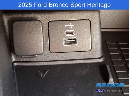 New 2025 Ford Bronco Sport Heritage w/ Convenience Package image 16