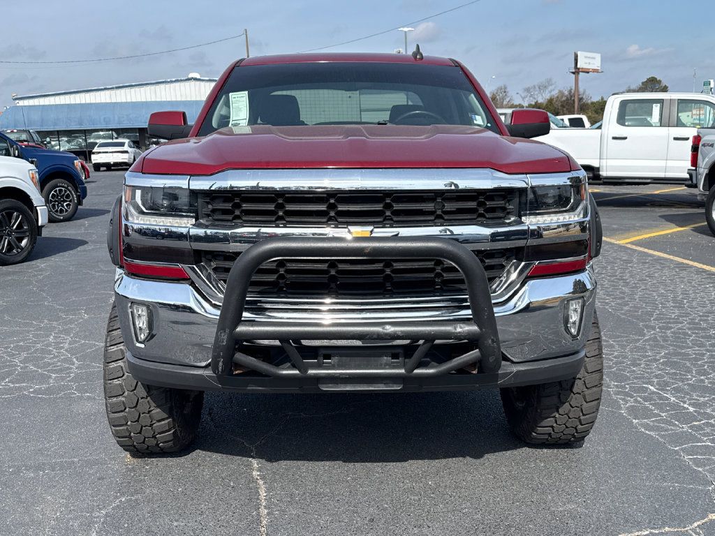 Used 2018 Chevrolet Silverado 1500 LT w/ All Star Edition AWD/4WD image 2