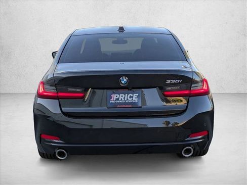 Used 2025 BMW 330i Sedan w/ Convenience Package image 6